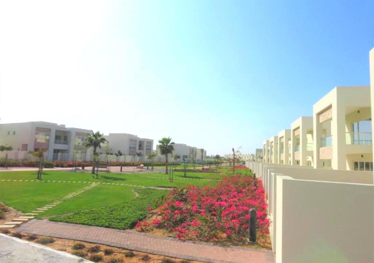 Holiday Home 3 Bedroom Seaview Ras al-Khaimah Bagian luar foto