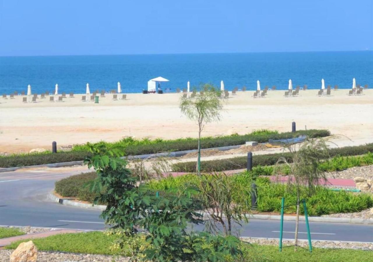 Holiday Home 3 Bedroom Seaview Ras al-Khaimah Bagian luar foto