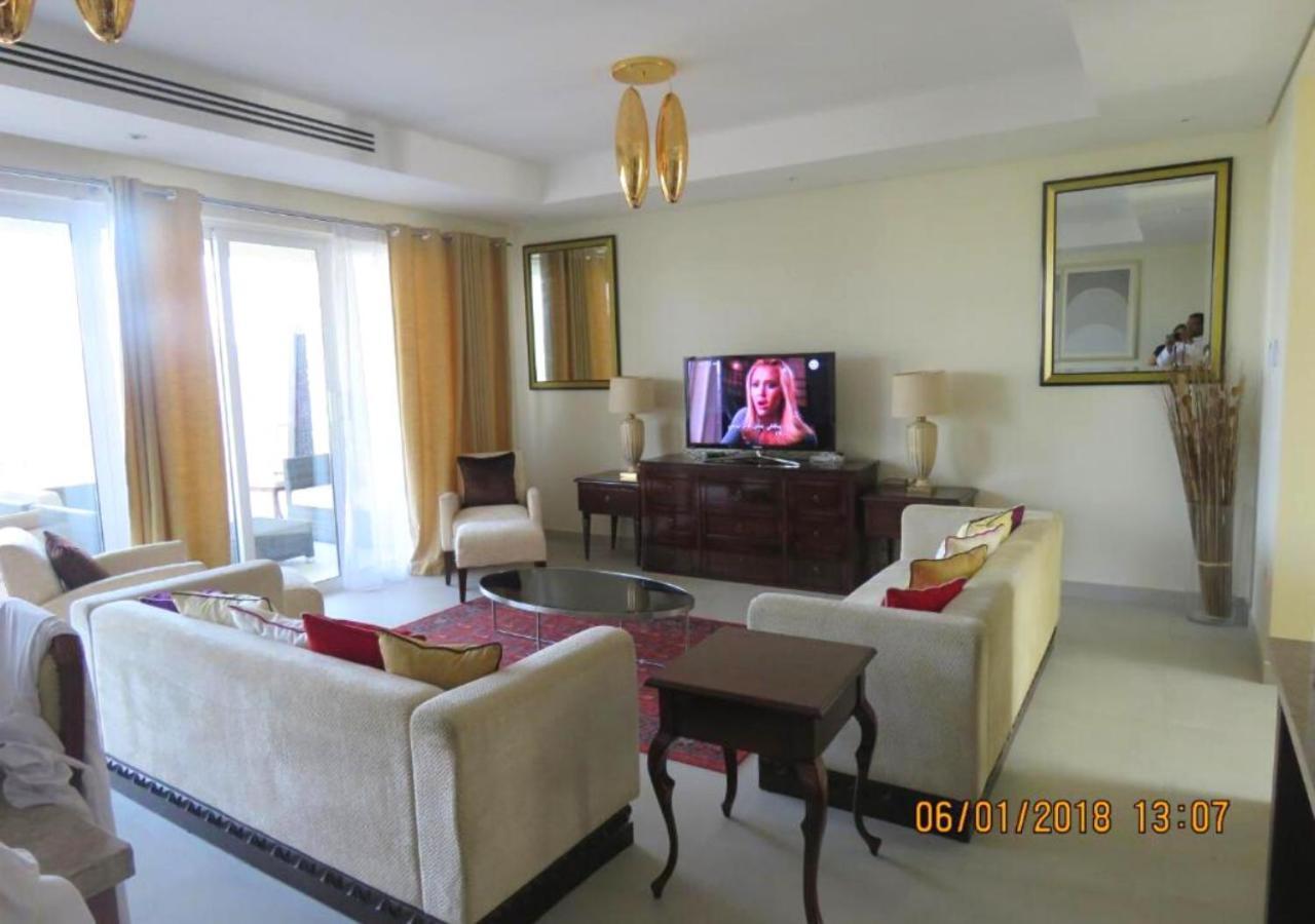 Holiday Home 3 Bedroom Seaview Ras al-Khaimah Bagian luar foto
