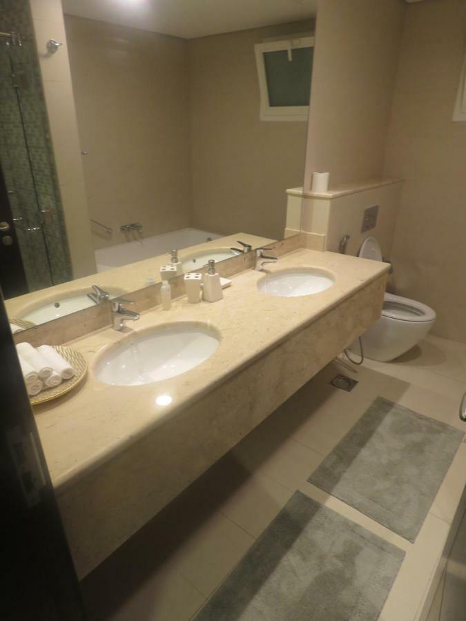 Holiday Home 3 Bedroom Seaview Ras al-Khaimah Bagian luar foto